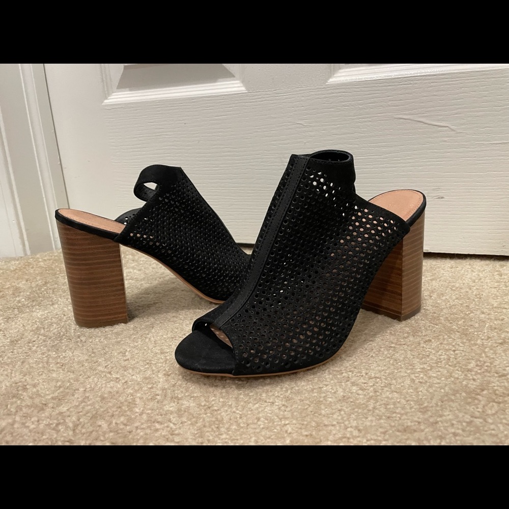 Black/Wooden Heels